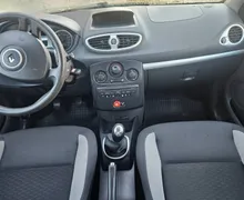 Notranja slika - Renault Clio - 1.2 16V SLO KLIMA - 10 - Predogledna slika