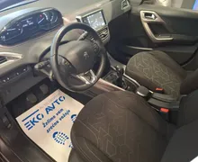 Notranja slika - Peugeot 2008 - Active 1.4 HDi NAVI-PDC-TEMPOMAT-BREZ POLOGA- - 7 - Predogledna slika