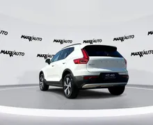 Notranja slika - Volvo XC40 - B3P Core Avt. - 7 - Predogledna slika