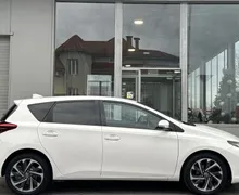 Zunanja slika - Toyota Auris - SLO-SPORT-KAMERA-TEMPOMAT-2xKLIMA-12 MESEČNO JAM. - 2 - Predogledna slika