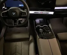 Zunanja slika - BMW i5 - eDrive40  AT - 11 - Predogledna slika