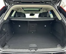 Notranja slika - Volvo XC60 - B4D AWD AUT Momentum Pro - 12 - Predogledna slika