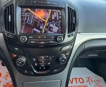 Notranja slika - Opel Insignia - 2.0 CDTI-XENON-SPORT-NAVI-PD0-GRETJE SED-ODLIČEN - 9 - Predogledna slika