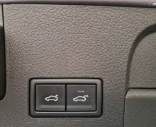 Notranja slika - VW Arteon - 2.0TDI-DSG-VIRTUAL-PANORAMA-KAMERA-19COL-2XLED-A.. - 12 - Predogledna slika
