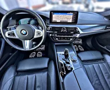 Notranja slika - BMW serija 5 Touring: - 520D•M PAKET•PANO•NARDO•FACELIFT•LED•KOT NOV... - 10 - Predogledna slika