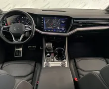 Notranja slika - Volkswagen Touareg - V6 TDI R-Line 4M|Pano|Zračno|Kamera|SoftC|Hlaj|R.. - 11 - Predogledna slika