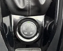 Zunanja slika - Peugeot 2008 - 1.2 PureTech SLOVENSKI 1.LASTNIK BI-XENON NAVI P - 17 - Predogledna slika