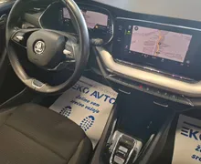 Notranja slika - Škoda Octavia - Combi 2.0 TDI DSG-VIRTUAL-FULL LED-VELIKA NAVI-ACC - 7 - Predogledna slika