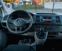 Notranja slika - Volkswagen Transporter - T6 Kombi 7+1 2.0 TDI - 8 - Predogledna slika