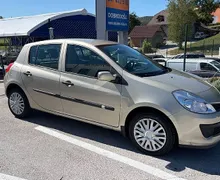 Zunanja slika - Renault Clio - 1.2 16V Dynamique Confort KOT NOV 1 LASTNIK - 5 - Predogledna slika