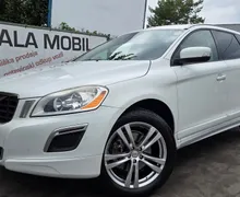 Zunanja slika - Volvo XC60 - FWD D4 MOMENTUM AVTOMATIK-ALU PLATIŠČA-KLIMA-NAVI - 1 - Predogledna slika