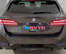 Zunanja slika - BMW Serija 5 - Touring: 540d-XD-M-PAKET-ICONIC-PANO-HLA-SE-360-KAM-ACC- - 7 - Predogledna slika