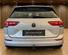 Notranja slika - Volkswagen Golf Variant - 2.0 TDI DSG Life  Nemško por.   ACC   Ambientna - 8 - Predogledna slika