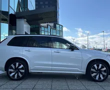Zunanja slika - Volvo XC90 - T8 AWD Ultra Dark 7s 3 leta garancije + 3 servisi. - 4 - Predogledna slika