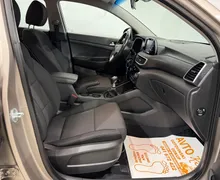 Notranja slika - Hyundai Tucson - 1.6 CRDi-129.000KM-SLO-TEMPOMAT-KAMERA-PDC-SERV KN - 11 - Predogledna slika
