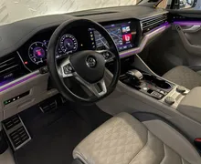 Notranja slika - Volkswagen Touareg - V6 TDI Elegance 4M |Pano|Zračno|4WS|SoftC|Masaža| - 8 - Predogledna slika