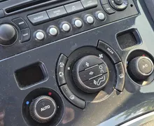 Zunanja slika - Peugeot 5008 - Premium 1.6 HDi FAP 7SEDEŽEV-KLIMA-ALU PLATIŠČA - 17 - Predogledna slika