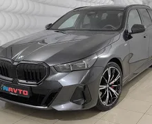 Zunanja slika - BMW Serija 5 - Touring: 540d-XD-M-PAKET-ICONIC-PANO-HLA-SE-360-KAM-ACC- - 5 - Predogledna slika