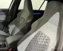 Notranja slika - VW Golf Variant - 2.0 TDI-R-LINE-VIRTUAL-AVT-ACC-NAVI-KAMERA-F1-PDC. - 10 - Predogledna slika