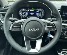 Notranja slika - KIA XCeed - 1.5 T-GDi EX WAY 7DCT - 14 - Predogledna slika
