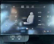 Notranja slika - SsangYong Torres - 1.5 T-GDI Premium 4WD AT - 15 - Predogledna slika