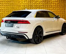 Notranja slika - Audi Q8 - quattro 50 TDI S-Line Aut. ZRAČNO-LED-DIGITAL - 11 - Predogledna slika