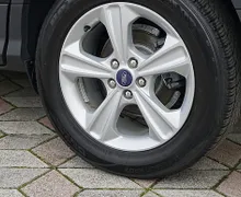 Zunanja slika - Ford Kuga - 2.0 TDCi 103kW 4x2 Trend+avt.klima+priklop +alu 17 - 15 - Predogledna slika