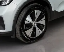 Zunanja slika - Volvo XC40 - B3 bencin 163hp AUT FWD DCT  SLO vozilo 1.lastnik - 12 - Predogledna slika