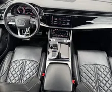 Notranja slika - Audi Q8 - 50 TDI Quattro-S Line-Zračno-22 COL-360kamera-Navi - 10 - Predogledna slika