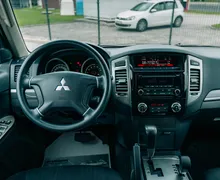 Notranja slika - Mitsubishi Pajero - 3.2 - 10 - Predogledna slika