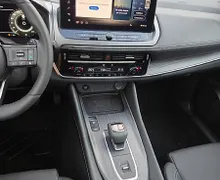 Zunanja slika - Nissan Qashqai - 1.3 DIG-T MHEV Tekna X-Tronic - 17 - Predogledna slika