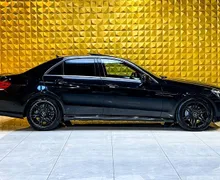 Zunanja slika - Mercedes-Benz E-Razred - E 220CDI AMG LINE-PANO.-GRETJE-NAVI.-F1 - 12 - Predogledna slika