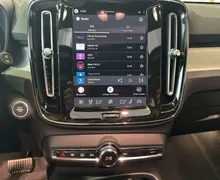 Notranja slika - Volvo XC40 - B4 P Ultra Black Edition 3 leta garancije + 3 se.. - 18 - Predogledna slika