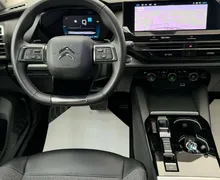 Notranja slika - Citroën C5 X - 1.2i•AUT•51.000KM•VIRTUAL•FUL LED•NAVIGACIJA•PDC•. - 9 - Predogledna slika
