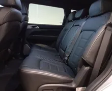 Notranja slika - SsangYong Rexton - 2.2 XDi Limited+ 4WD AT... - 11 - Predogledna slika
