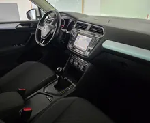 Notranja slika - Volkswagen Tiguan - 2.0 TDI BMT Comfortline - FULL LED.navi.kamera.ACC - 10 - Predogledna slika