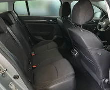 Notranja slika - Renault Megane - Grandtour dCi 115 Aut-FULL LED-KAMERA-1 LASTNIK - 9 - Predogledna slika