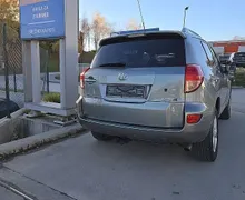 Zunanja slika - Toyota RAV4 - 2.2 D-4D 4WD ExecutiveTOOP STANJE  BREZ RJE... - 5 - Predogledna slika