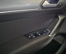 Notranja slika - Volkswagen Touran - 2.0 TDI Active DSG - LED.virtual.kamera.navi.asi.. - 17 - Predogledna slika