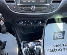 Notranja slika - Opel Crossland X - 1.2 +SLO+1.LAST+DAB+PDC+ALU+TEMP - 11 - Predogledna slika