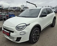 Zunanja slika - Fiat 600 - 1.2 T3 Hybrid E-DCT6 110 La Prima + ZIMSKE GUME - 1 - Predogledna slika