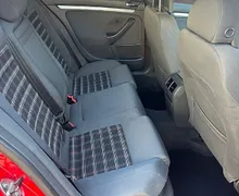 Zunanja slika - Volkswagen Golf - 2.0 FSI turbo GTI avt. 147  200 - 11 - Predogledna slika
