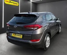 Zunanja slika - Hyundai Tucson - 1.6 GDI 1.LASTNIK SLO VOZILO TEMPOMAT PDC KAMERA - 6 - Predogledna slika