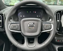 Notranja slika - Volvo XC40 - B3 P Core AT DCT... - 14 - Predogledna slika