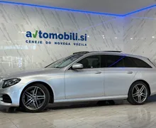 Zunanja slika - Mercedes-Benz E-Razred - 220d T AMG Line|Pano|360K|AmbientL|Gretje|Kljuka|. - 2 - Predogledna slika