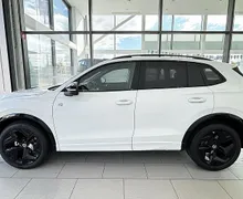Zunanja slika - Volkswagen Tiguan - R-Line 1.5 eTSI DSG-KLJUKA-BLACK STYLE- - 3 - Predogledna slika