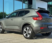 Notranja slika - Volvo XC40 - B3 P Plus Dark AT DCT 3 leta garancije + 3 servi.. - 7 - Predogledna slika