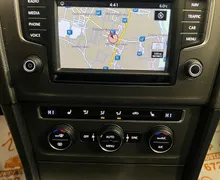 Notranja slika - VW Golf Variant - 1.6 TDI-LOUNGE-BI-XENON-NAVI-GRETJE-SED-SERVI-KNJ- - 12 - Predogledna slika