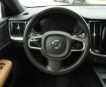 Zunanja slika - Volvo V60 Cross Country - D4 AWD AUT Momentum Pro - 11 - Predogledna slika