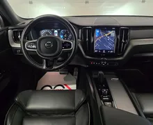Notranja slika - Volvo XC60 - B4D R-Design Avt.- LED.usnje+mem.360kam.HUD.Harman - 11 - Predogledna slika